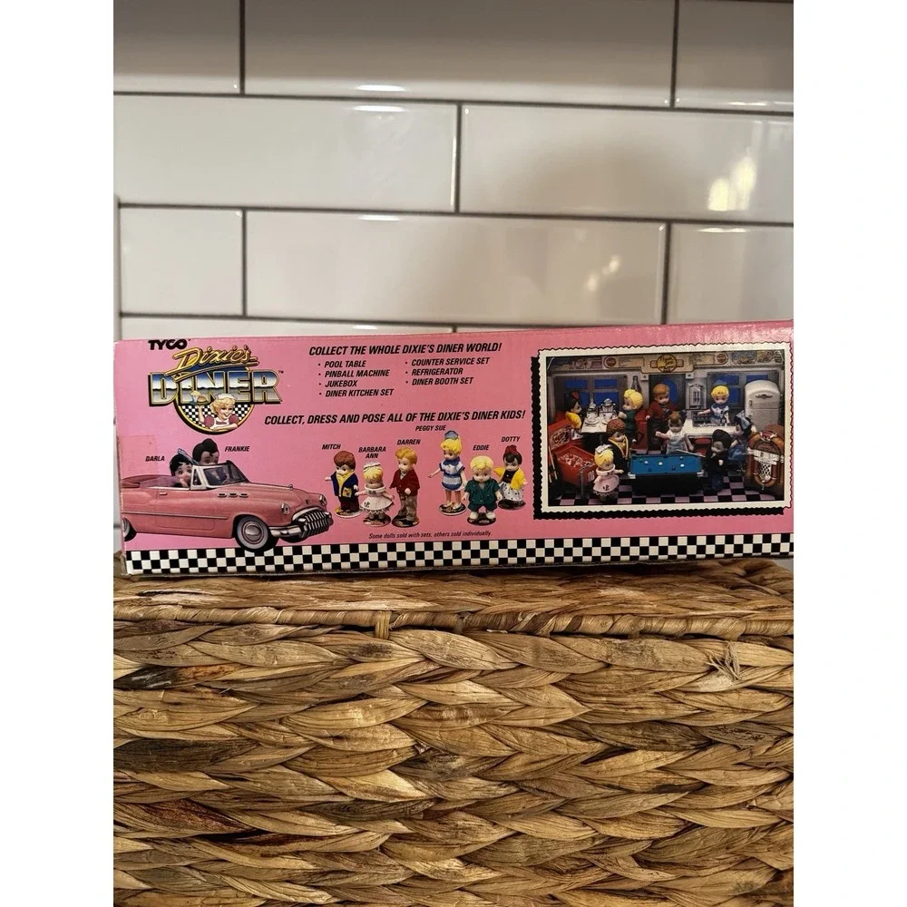 1989 TYCO DIXIE'S‎ DINER 50's STYLE CONVERTIBLE BUICK CAR PINK #1750